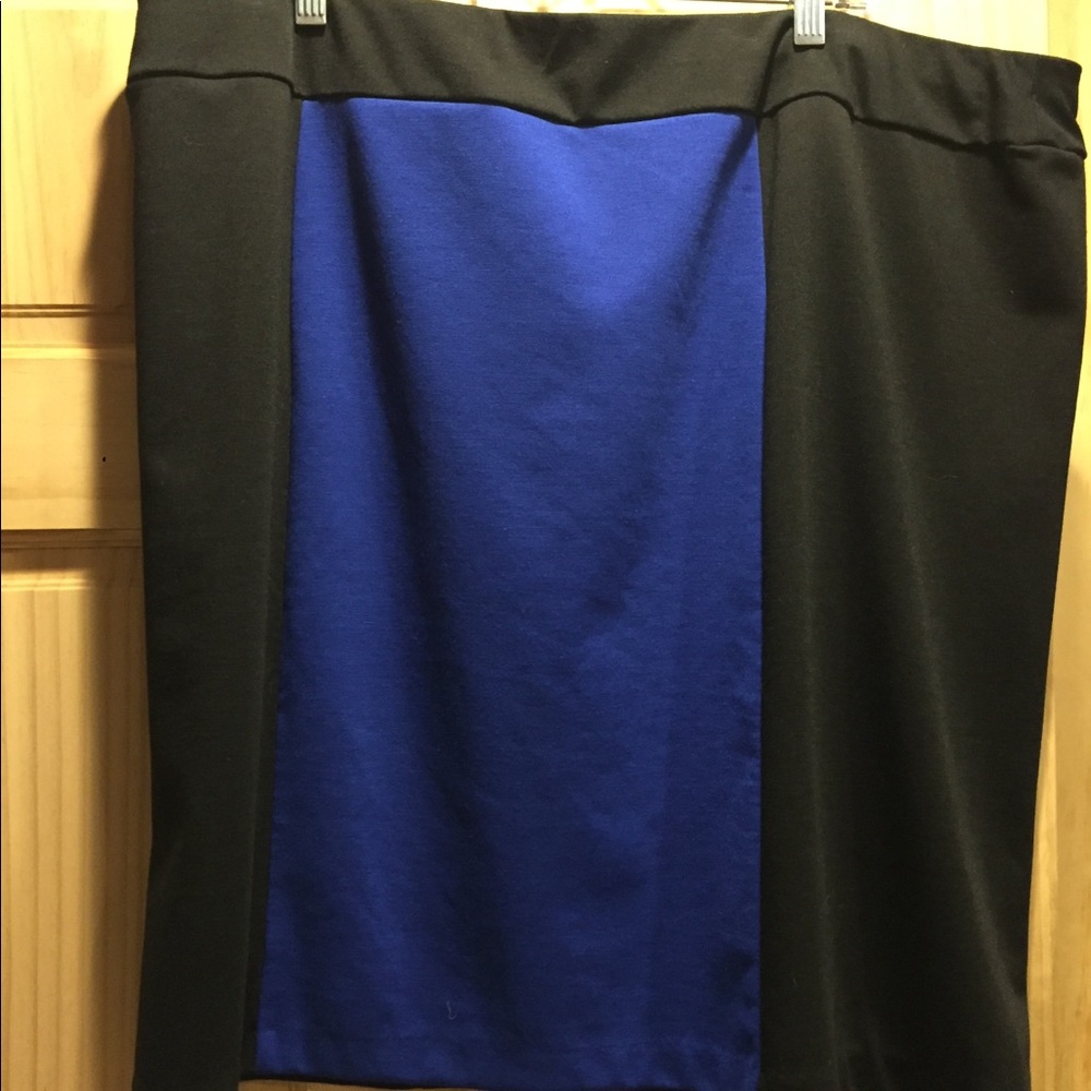Fashion Bug blue/black skirt size 2x